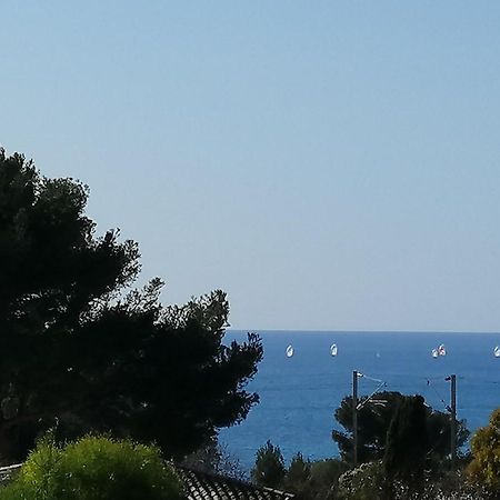 Sanary Les Gorguettes, Studio Avec Terrasse Vue Mer, A 10 Min A Pieds De La Plage Kültér fotó
